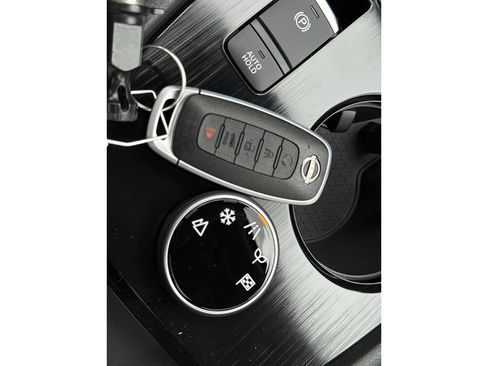 New 2026 Nissan Rogue SV image 37