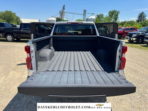 Used 2021 Chevrolet Silverado 1500 LT AWD/4WD image 34