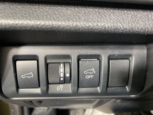 Used 2020 Subaru Outback Limited w/ Popular Package #2 image 24