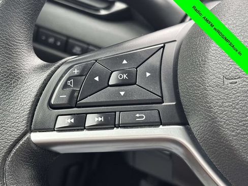 Used 2024 Nissan Sentra SV FWD image 12