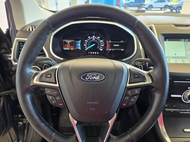 Used 2018 Ford Edge Titanium w/ Equipment Group 301A AWD/4WD image 4