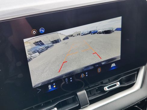 Used 2025 Chevrolet Equinox LT w/ Convenience Package II AWD/4WD image 23