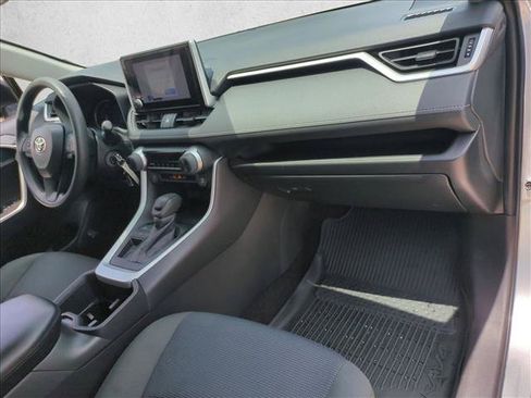 Used 2024 Toyota RAV4 LE FWD image 21
