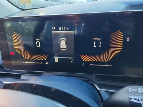 New 2026 Kia Carnival EX FWD image 14