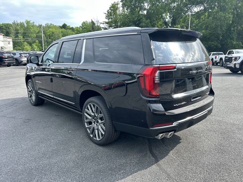 New 2026 GMC Yukon XL Denali Ultimate AWD/4WD image 8
