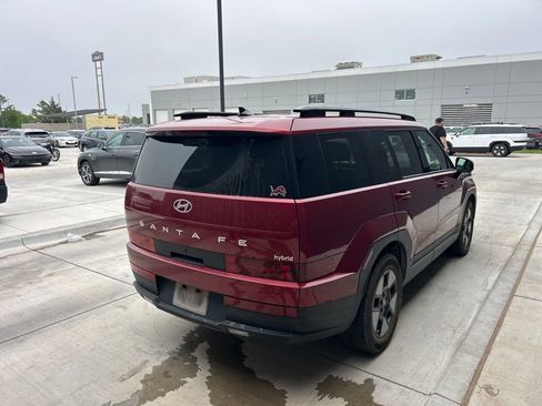 Used 2024 Hyundai Santa Fe SEL FWD image 4