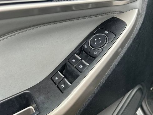 Certified 2022 Ford Explorer XLT w/ Equipment Group 202A image 18