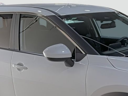 New 2025 Nissan Rogue SV image 15