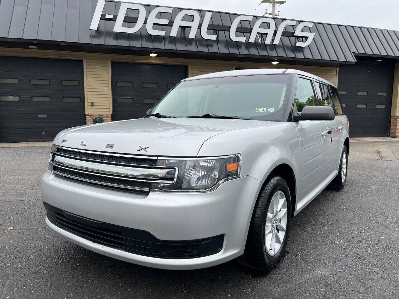 Used 2019 Ford Flex SE FWD image 1