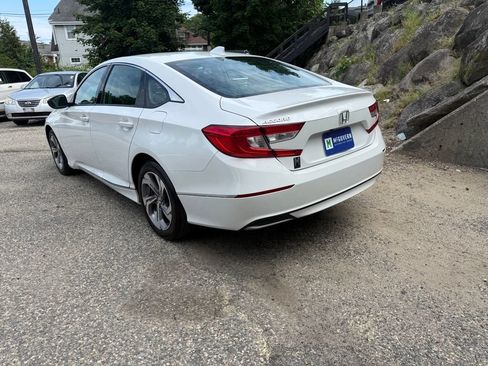 Used 2020 Honda Accord EX image 4