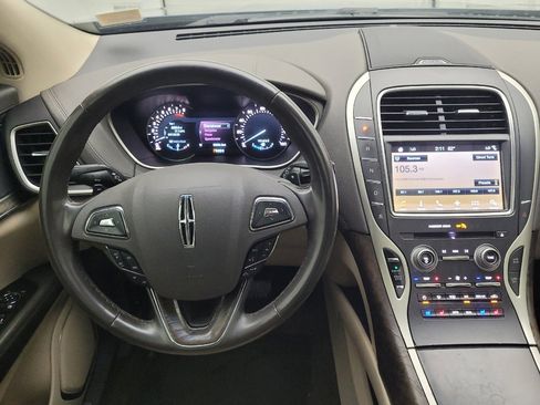 Used 2017 Lincoln MKX Reserve FWD image 22