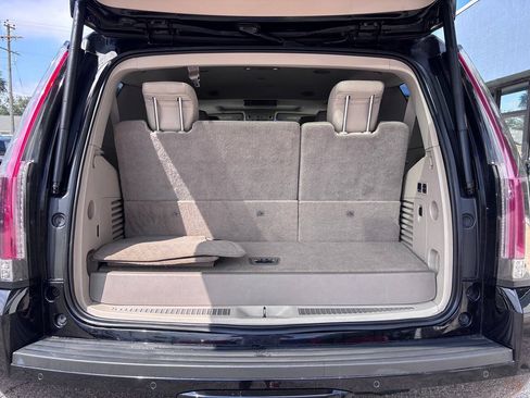 Used 2015 Cadillac Escalade Premium AWD/4WD image 24