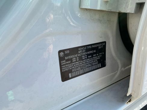 Used 2017 BMW 320i Sedan image 34