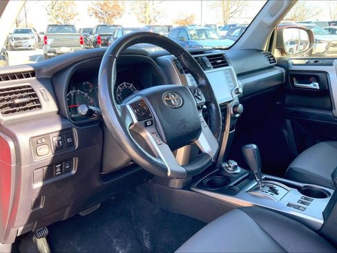 Used 2024 Toyota 4Runner SR5 Premium image 17