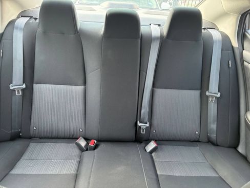 Used 2025 Nissan Sentra SV FWD image 32