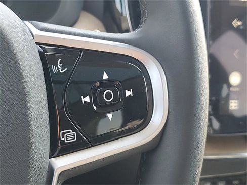 New 2026 Volvo XC60 B5 Plus w/ Protection Package Premier image 13