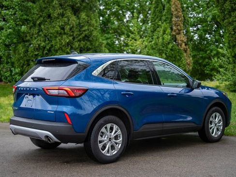 Used 2023 Ford Escape Active w/ Tech Pack #1 AWD/4WD image 5