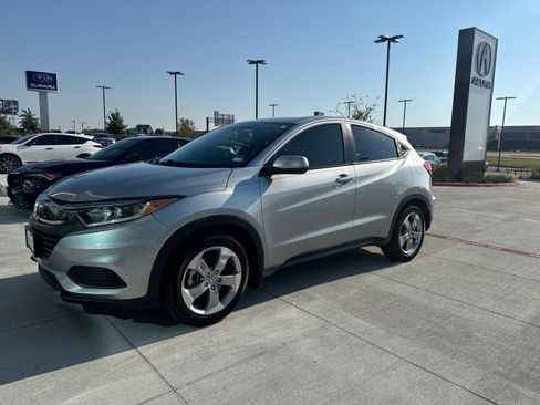Used 2019 Honda HR-V LX image 1