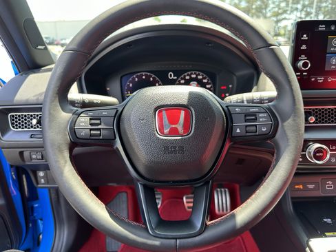 Used 2025 Honda Civic Type R image 6