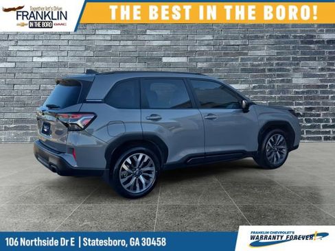 Used 2025 Subaru Forester Touring w/ Popular Package - Touring AWD/4WD image 6