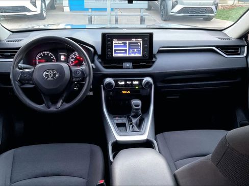 Used 2019 Toyota RAV4 LE image 15