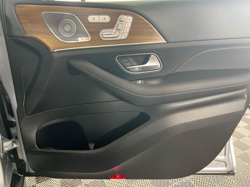 Certified 2024 Mercedes-Benz GLE 350 4MATIC image 31