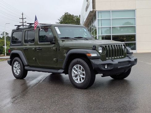 Used 2023 Jeep Wrangler Unlimited Sport AWD/4WD image 2