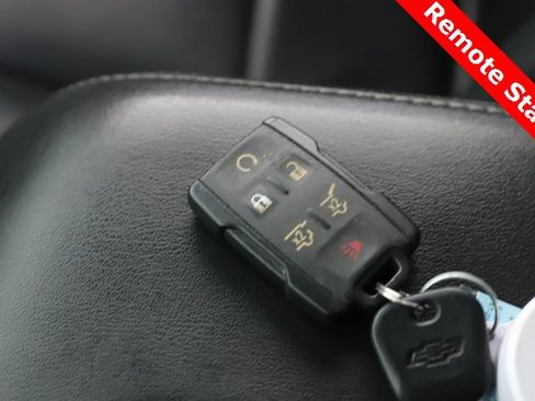 Used 2018 Chevrolet Tahoe LT image 3