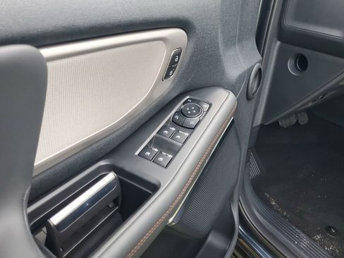 New 2025 Ford Expedition Active RWD image 7