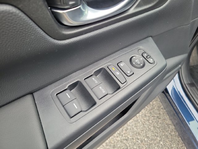 Certified 2026 Honda CR-V Sport image 9