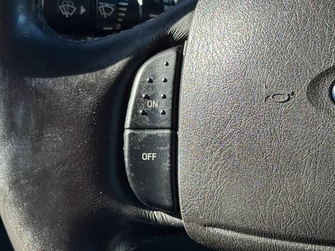 Used 2005 Ford Excursion XLT AWD/4WD image 35