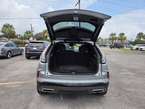 Used 2024 Cadillac XT4 Sport FWD image 31