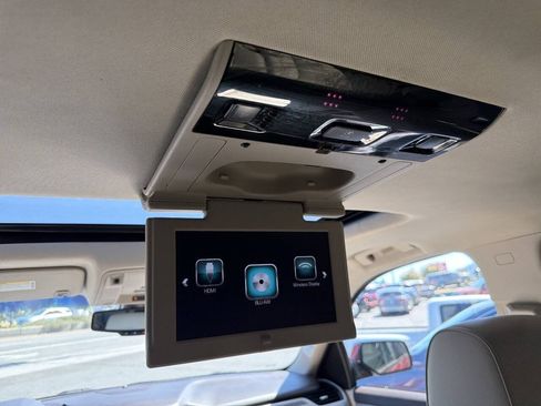 Used 2019 GMC Yukon XL Denali w/ Denali Ultimate Package AWD/4WD image 26