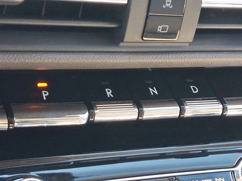 Used 2022 Lincoln Corsair AWD w/ Equipment Group 101A image 15