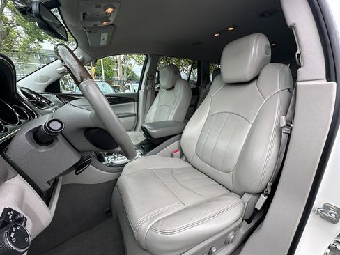 Used 2014 Buick Enclave Leather FWD image 12