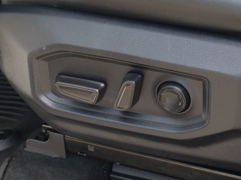 Used 2024 Toyota Tundra Limited AWD/4WD image 22