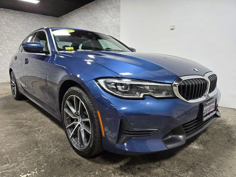 Used 2022 BMW 330i xDrive Sedan w/ Driving Assistance Package AWD/4WD image 4