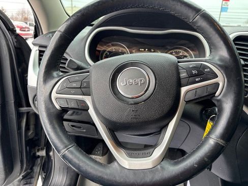 Used 2014 Jeep Cherokee Latitude image 12