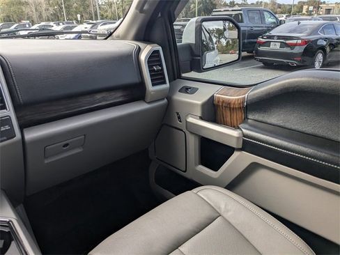 Used 2019 Ford F150 Lariat w/ Max Trailer Tow Package image 16