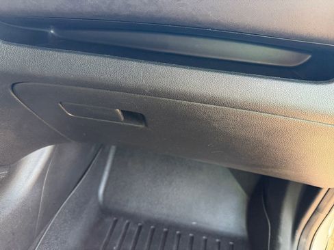 Used 2019 Hyundai Santa Fe Limited image 24