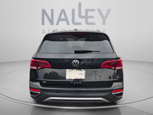 Used 2022 Volkswagen Taos SE FWD image 4