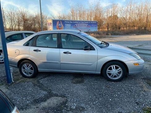 Used 2003 Ford Focus SE image 10