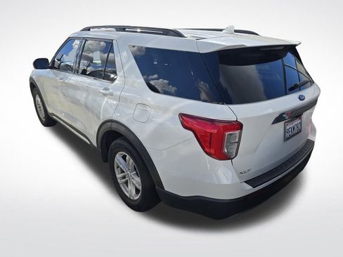 Used 2023 Ford Explorer XLT w/ Equipment Group 202A image 6