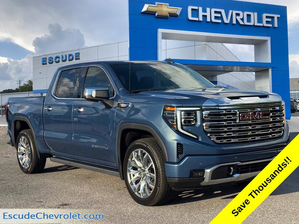 Used 2025 GMC Sierra 1500 Denali w/ Denali Reserve Package AWD/4WD image 1