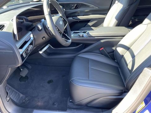 New 2026 Cadillac Lyriq Sport image 20