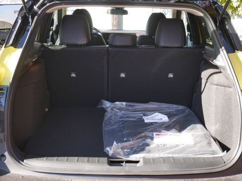 New 2026 Nissan Kicks SR w/ Cold Weather Package AWD/4WD image 21