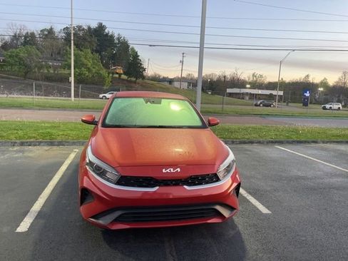 Used 2024 Kia Forte LXS image 7