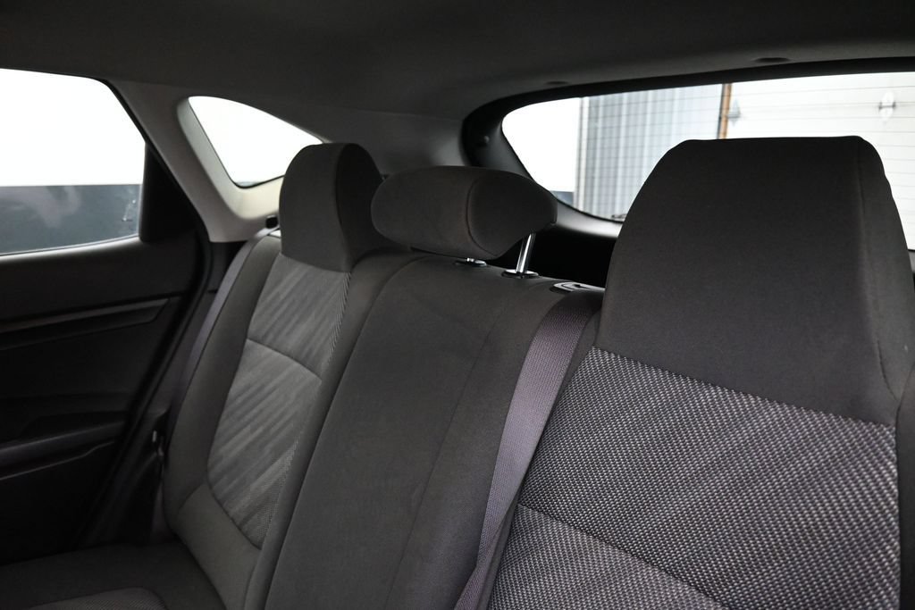Used 2025 Kia Seltos LX AWD/4WD image 12