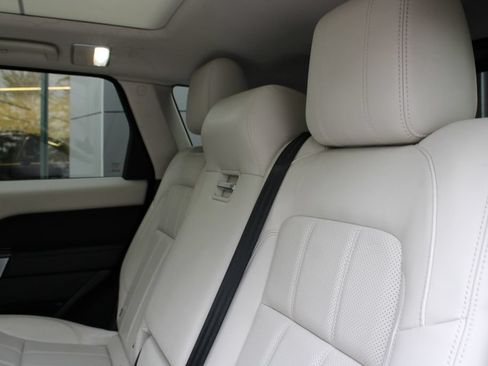 Used 2020 Land Rover Range Rover Sport HSE AWD/4WD image 8