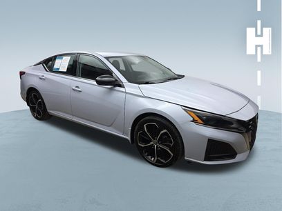Used 2025 Nissan Altima 2.5 SR